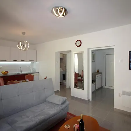 Apartment Agata In City Center Porec Exterior photo
